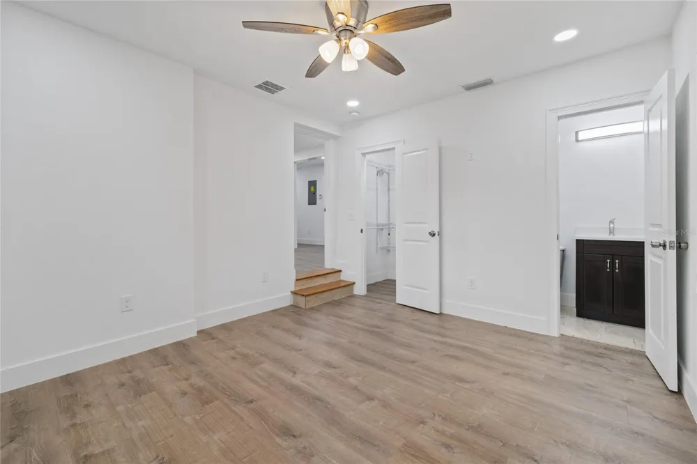 6703 BOULEVARD Tampa, FL 33604