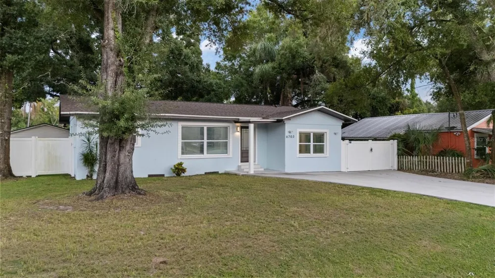 6703 BOULEVARD Tampa, FL 33604