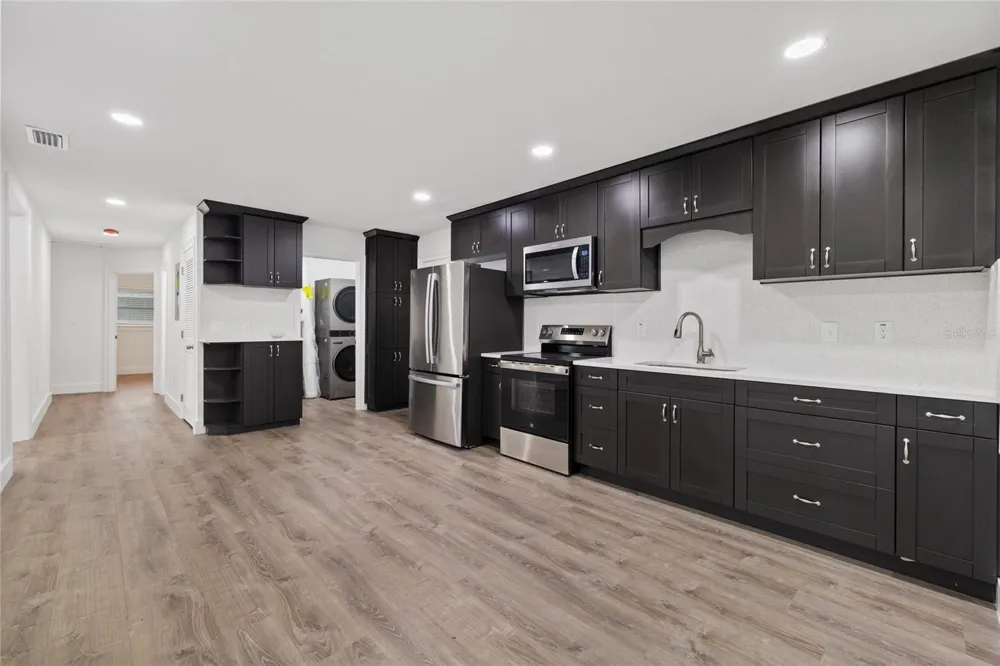 6703 BOULEVARD Tampa, FL 33604