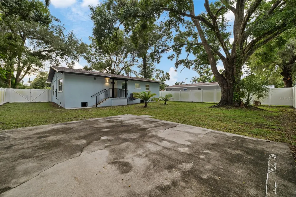 6703 BOULEVARD Tampa, FL 33604