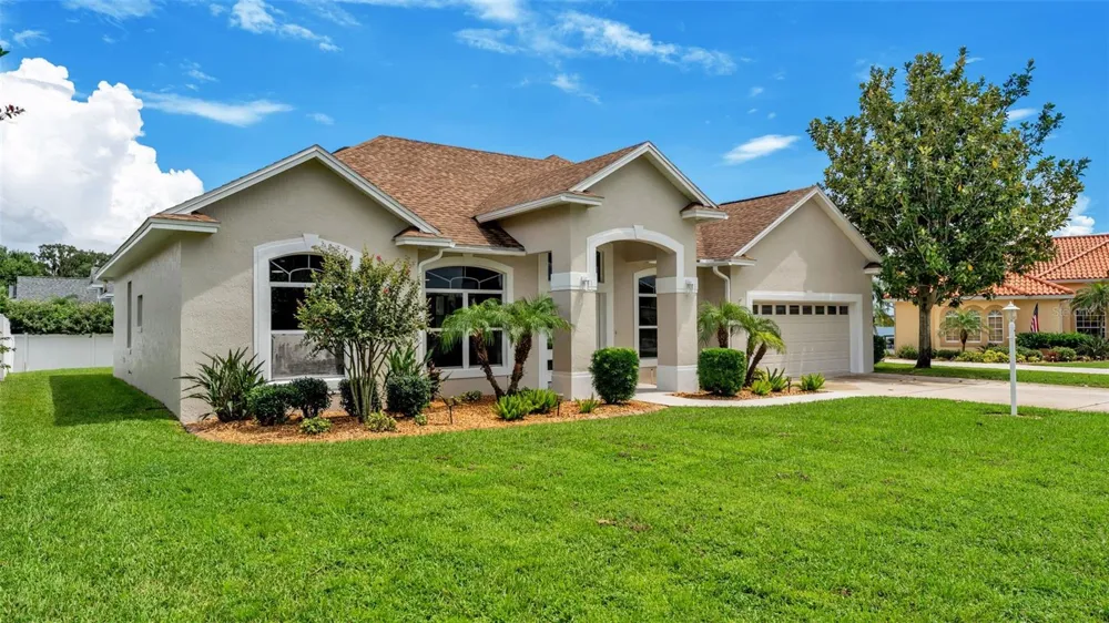 274 RUBY LAKE LANE Winter Haven, FL 33884