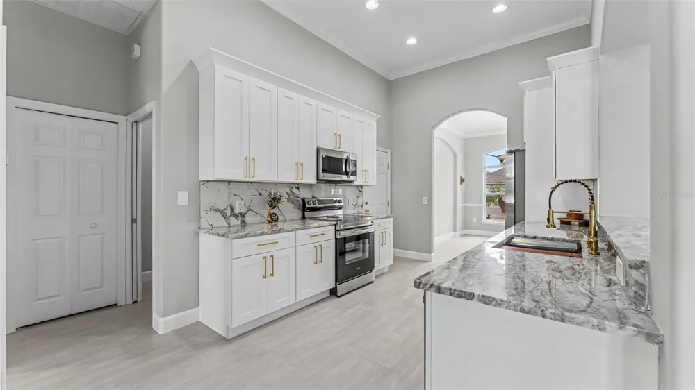274 RUBY LAKE LANE Winter Haven, FL 33884
