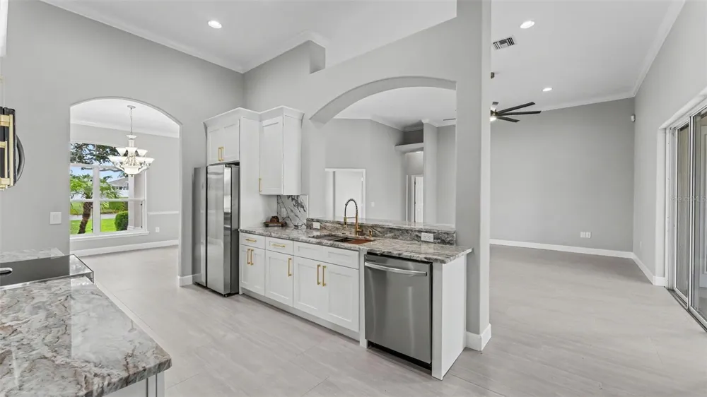 274 RUBY LAKE LANE Winter Haven, FL 33884