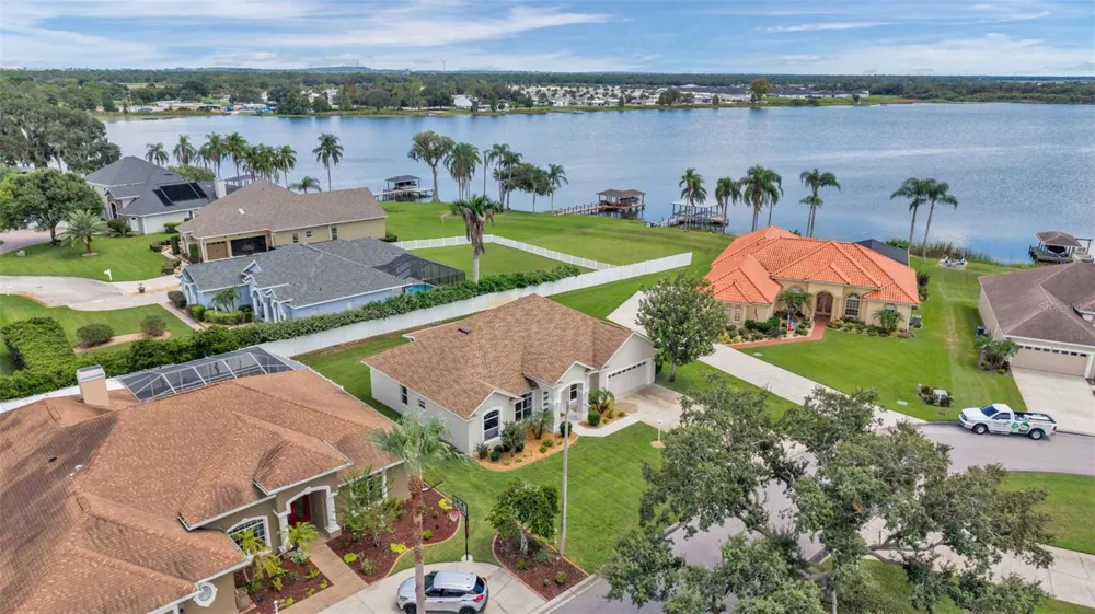 274 RUBY LAKE LANE Winter Haven, FL 33884