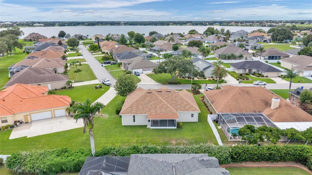 274 RUBY LAKE LANE Winter Haven, FL 33884