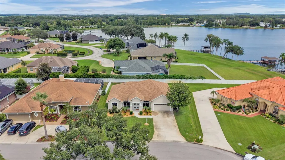 274 RUBY LAKE LANE Winter Haven, FL 33884