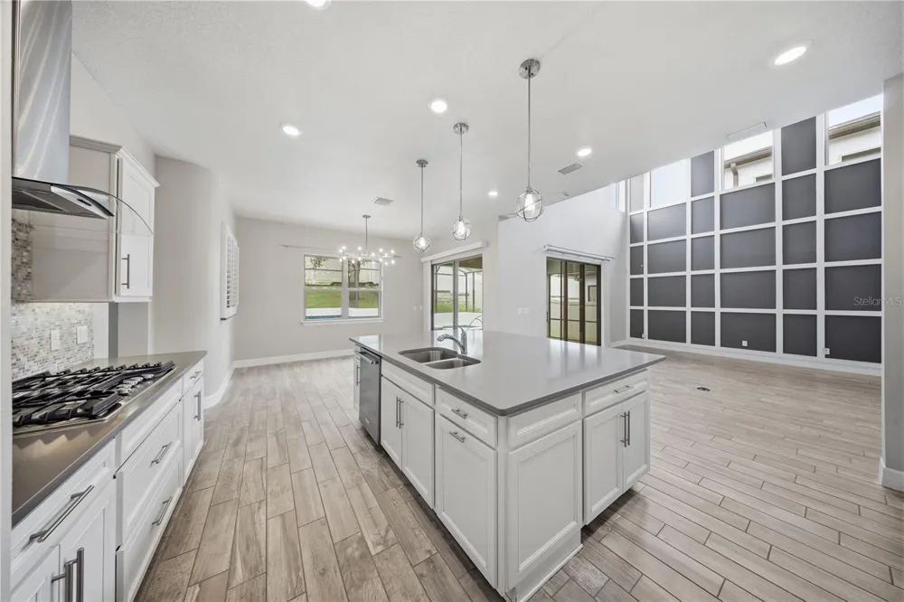 1272 PATTERSON TERRACE Lake Mary, FL 32746