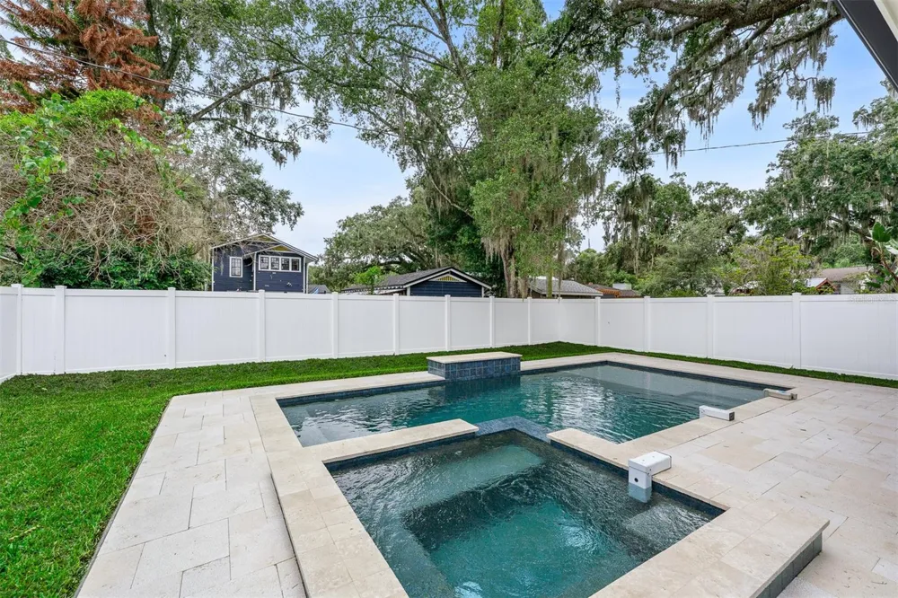 10 W HARVARD STREET Orlando, FL 32804