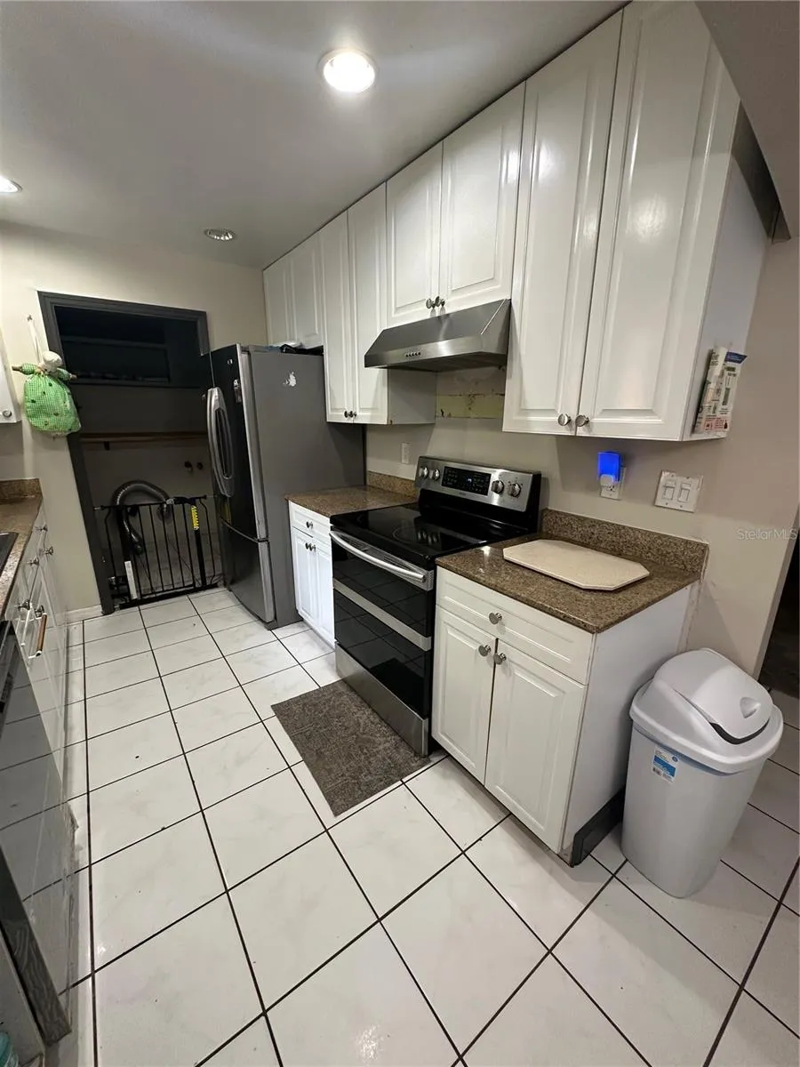 4605 E YUKON STREET Tampa, FL 33617