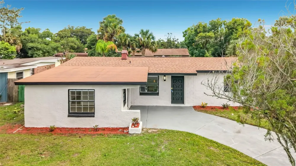 113 BOB THOMAS CIRCLE Sanford, FL 32771