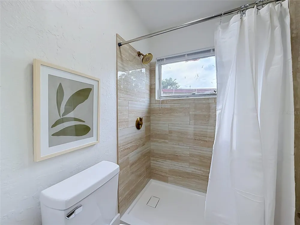 113 BOB THOMAS CIRCLE Sanford, FL 32771
