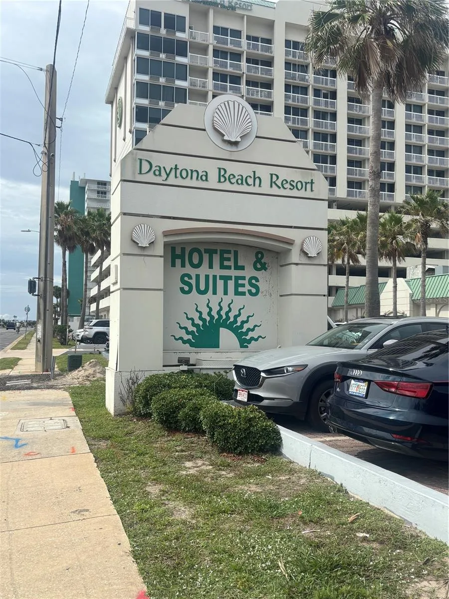 2700 ATLANTIC AVENUE #527 Daytona Beach, FL 32118