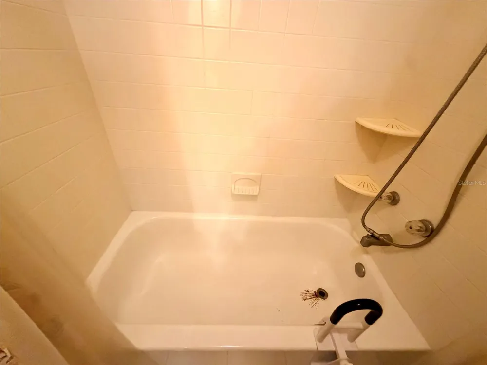 284 WOODGREEN LANE Winter Springs, FL 32708