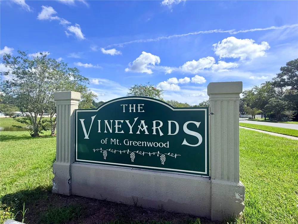 284 WOODGREEN LANE Winter Springs, FL 32708