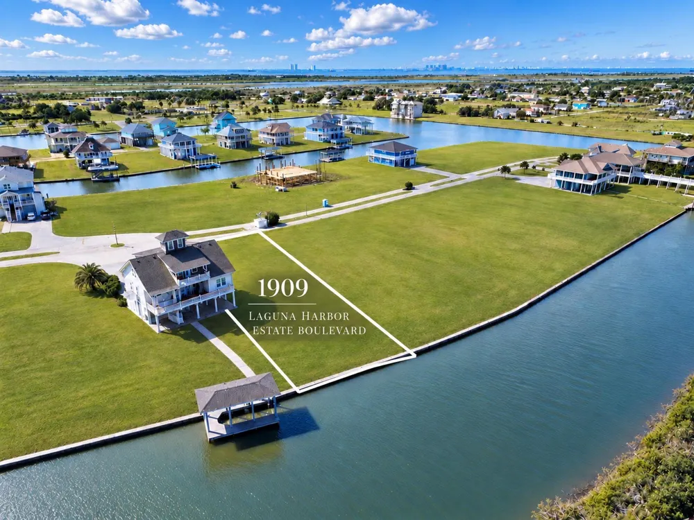 1909 Laguna Harbor Estate Boulevard Port Bolivar, TX 77650