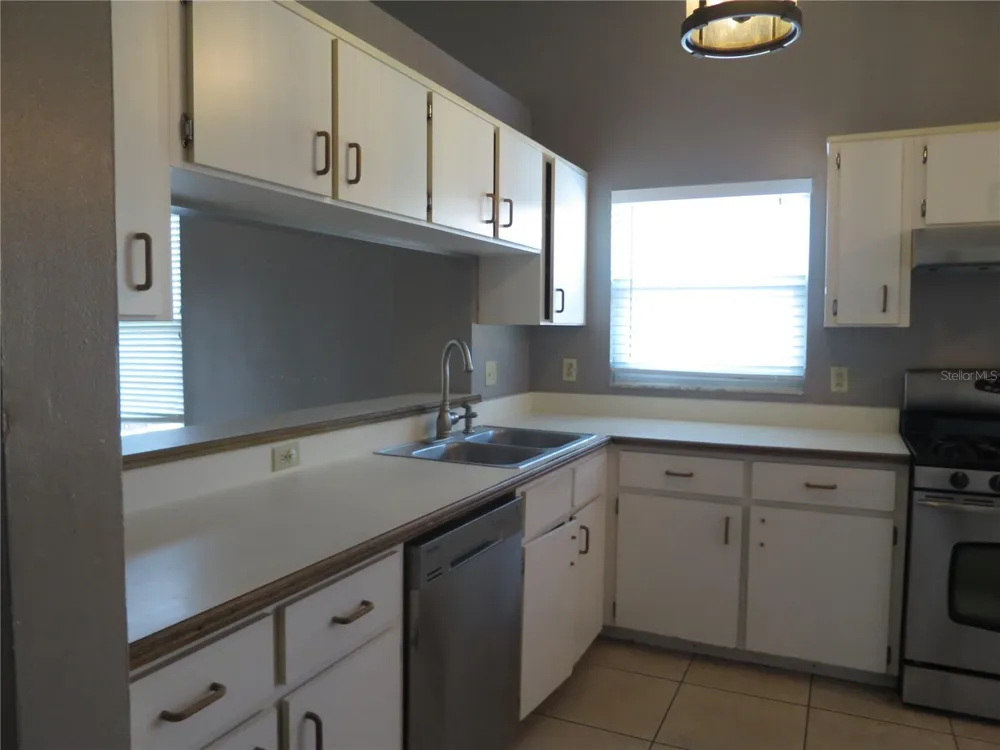 3115 SMOKE SIGNAL CIRCLE Kissimmee, FL 34746