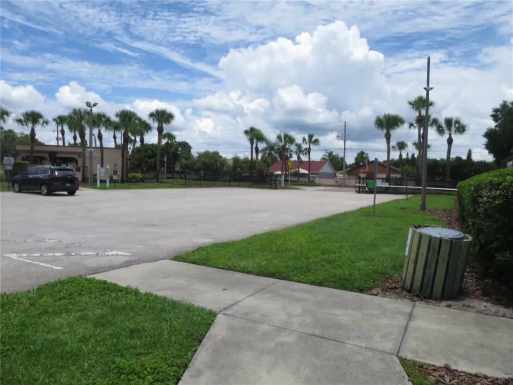 3115 SMOKE SIGNAL CIRCLE Kissimmee, FL 34746