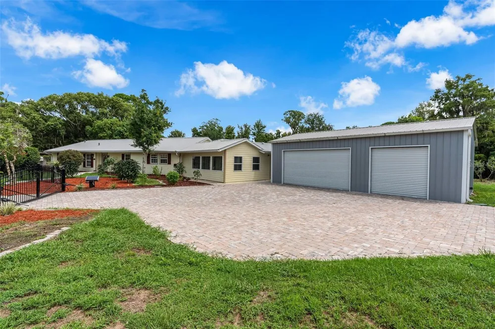 507 PHYLLIS CIRCLE Eustis, FL 32726