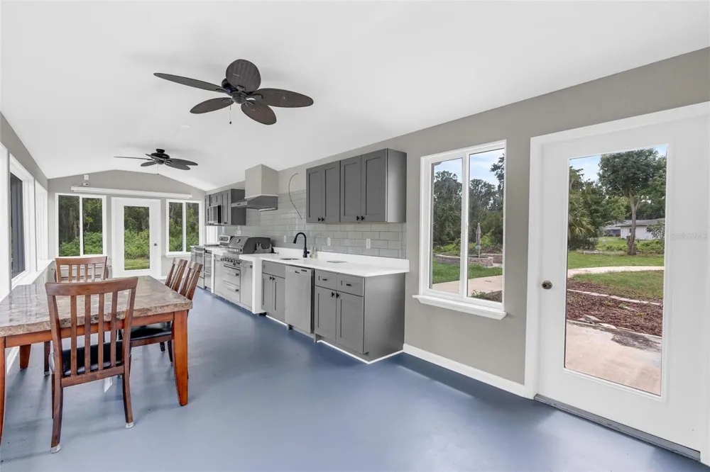 507 PHYLLIS CIRCLE Eustis, FL 32726