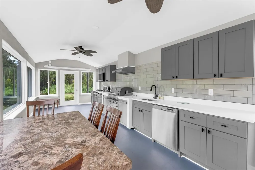 507 PHYLLIS CIRCLE Eustis, FL 32726