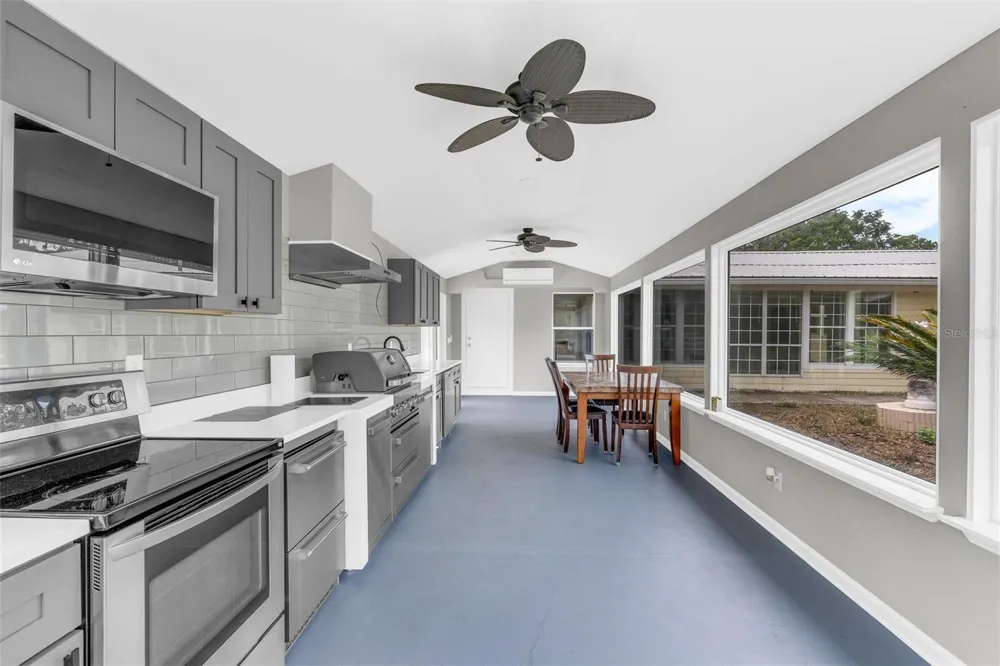 507 PHYLLIS CIRCLE Eustis, FL 32726