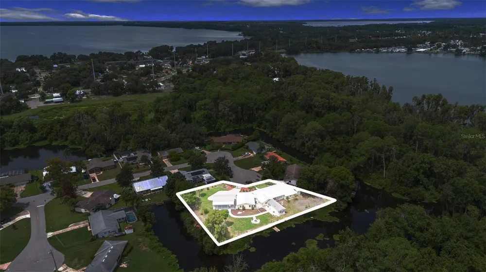 507 PHYLLIS CIRCLE Eustis, FL 32726