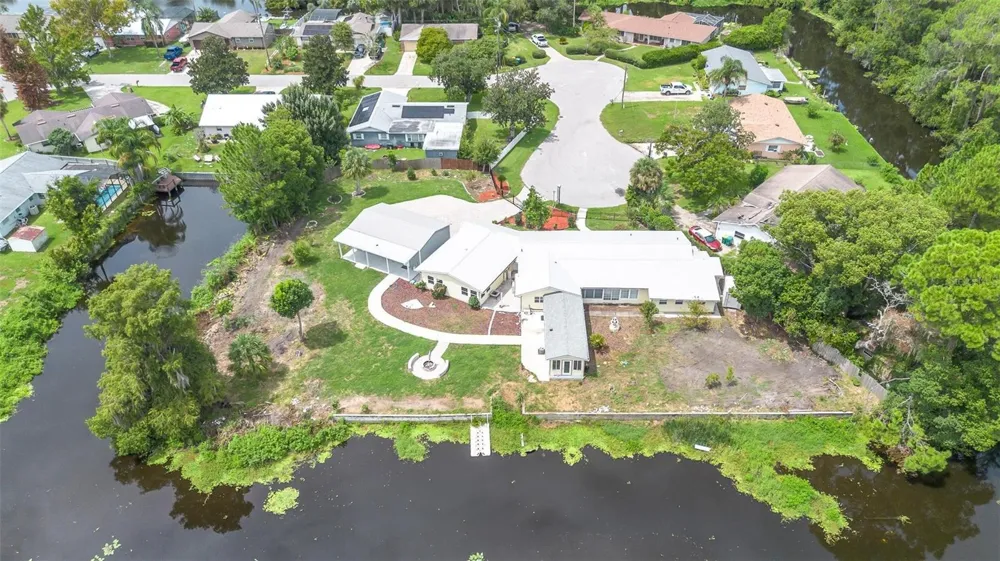 507 PHYLLIS CIRCLE Eustis, FL 32726