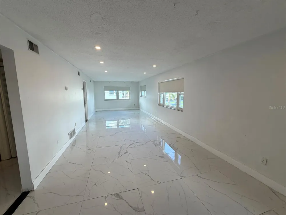 5287 81ST STREET #26 St Petersburg, FL 33709