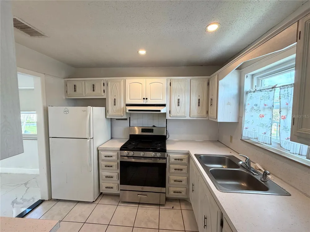 5287 81ST STREET #26 St Petersburg, FL 33709