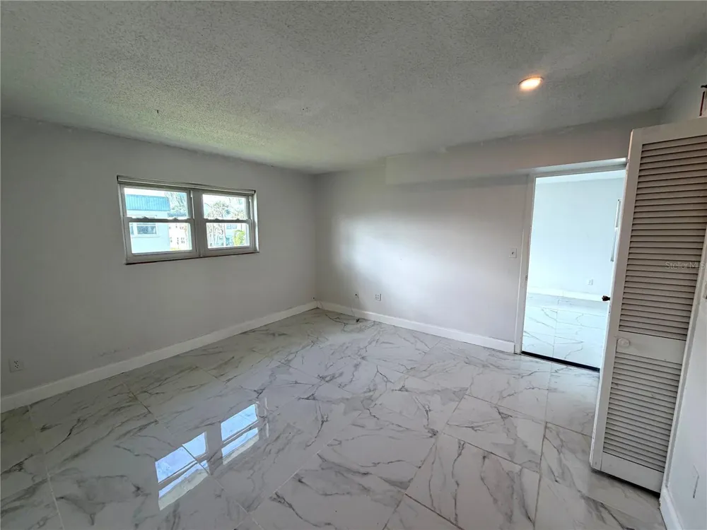 5287 81ST STREET #26 St Petersburg, FL 33709