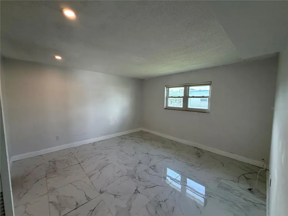 5287 81ST STREET #26 St Petersburg, FL 33709