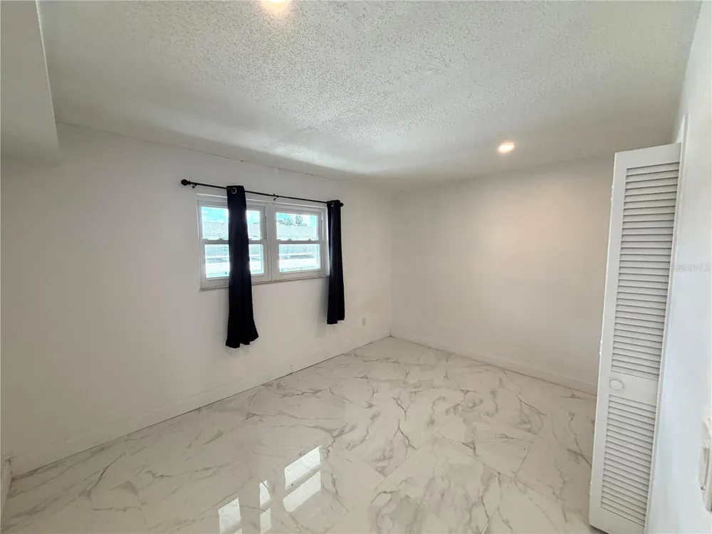 5287 81ST STREET #26 St Petersburg, FL 33709
