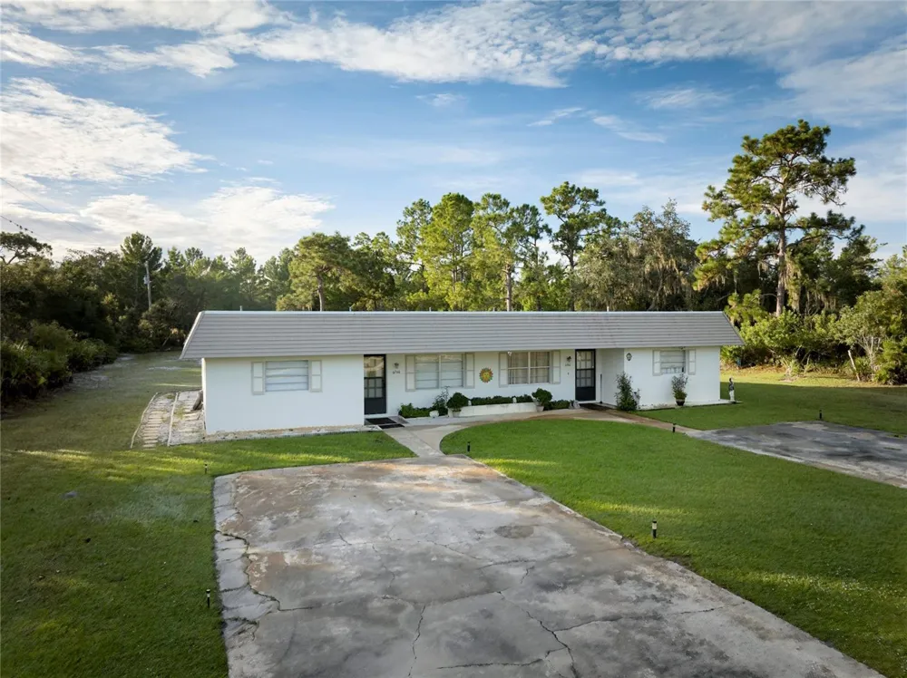 6760 DAYTONA DRIVE Lake Wales, FL 33855