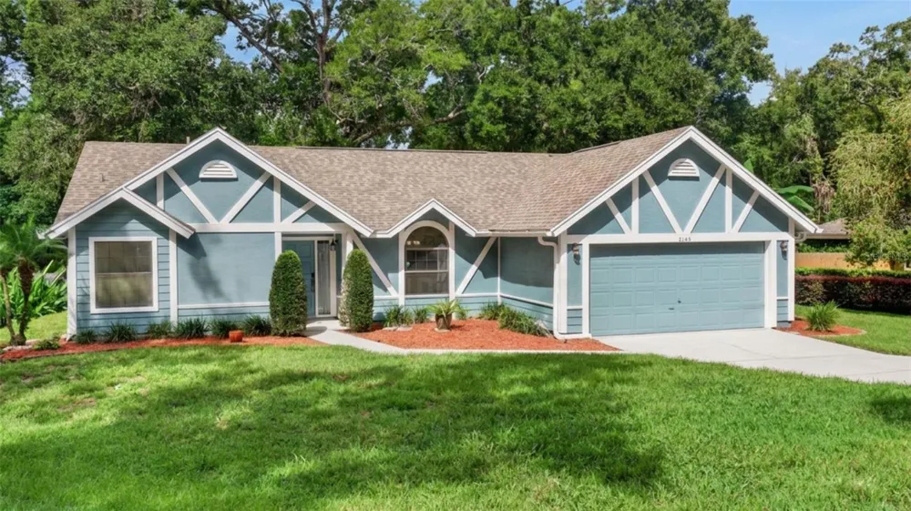 2144 MAJESTIC WOODS BOULEVARD Apopka, FL 32712