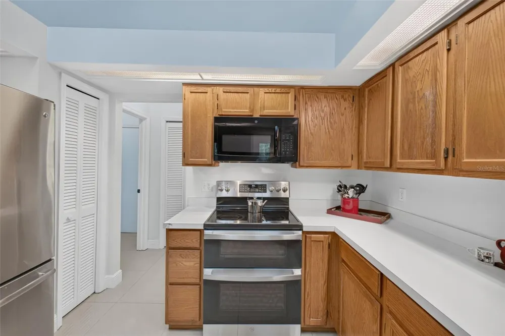 2144 MAJESTIC WOODS BOULEVARD Apopka, FL 32712