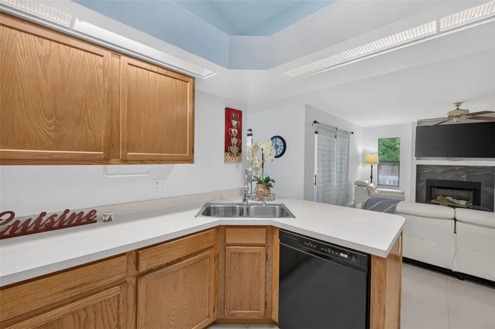 2144 MAJESTIC WOODS BOULEVARD Apopka, FL 32712
