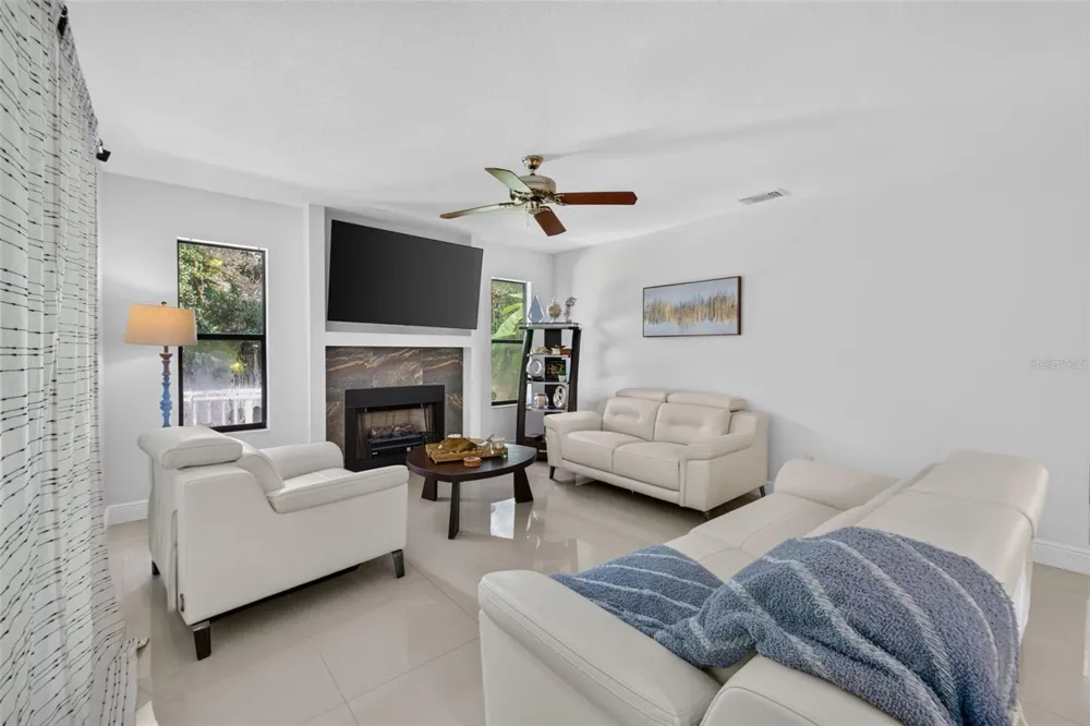 2144 MAJESTIC WOODS BOULEVARD Apopka, FL 32712