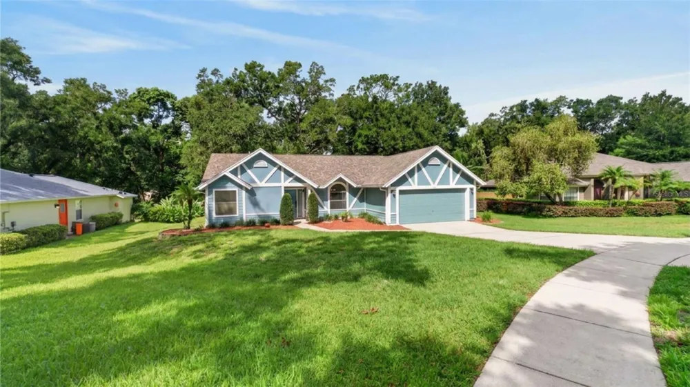 2144 MAJESTIC WOODS BOULEVARD Apopka, FL 32712