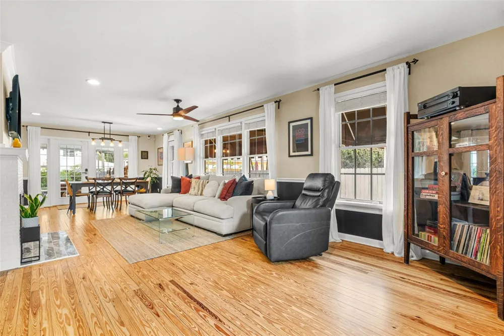 1350 26TH AVENUE St Petersburg, FL 33704
