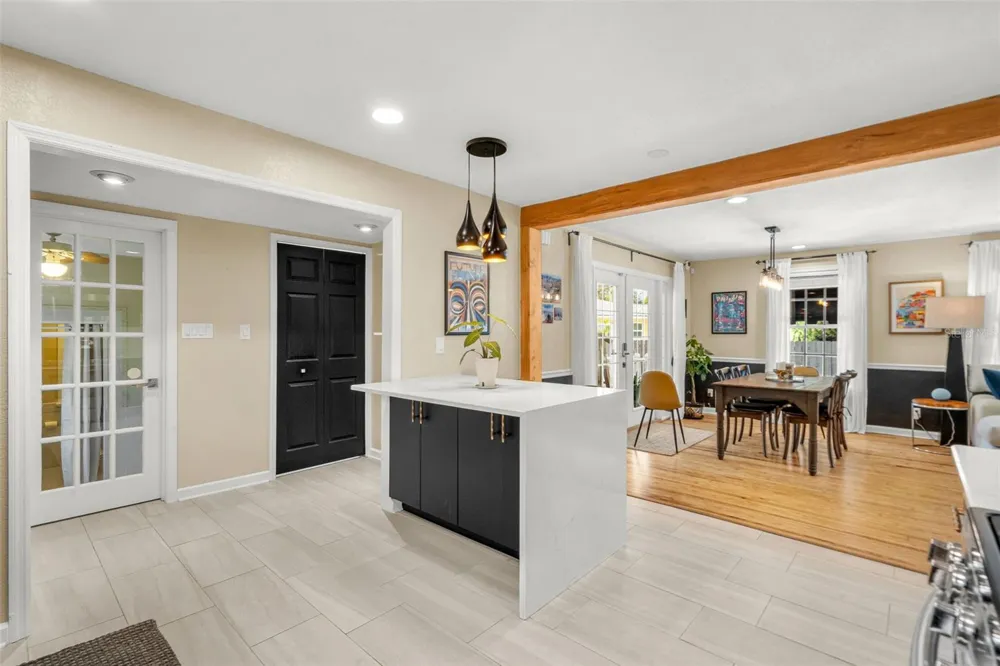 1350 26TH AVENUE St Petersburg, FL 33704