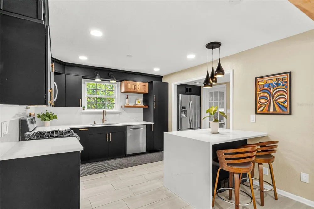 1350 26TH AVENUE St Petersburg, FL 33704