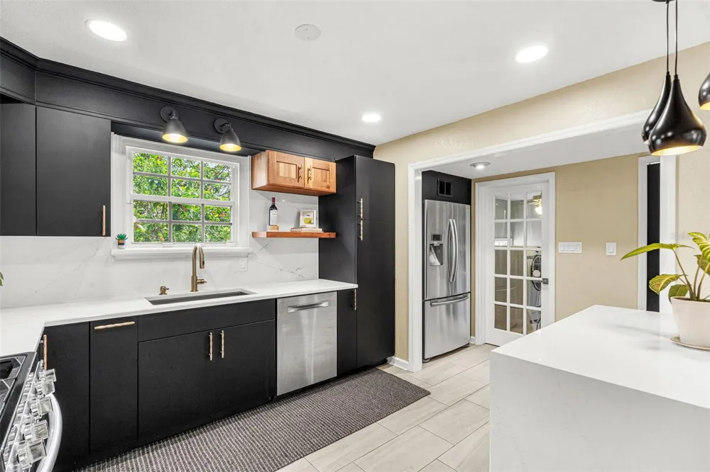 1350 26TH AVENUE St Petersburg, FL 33704