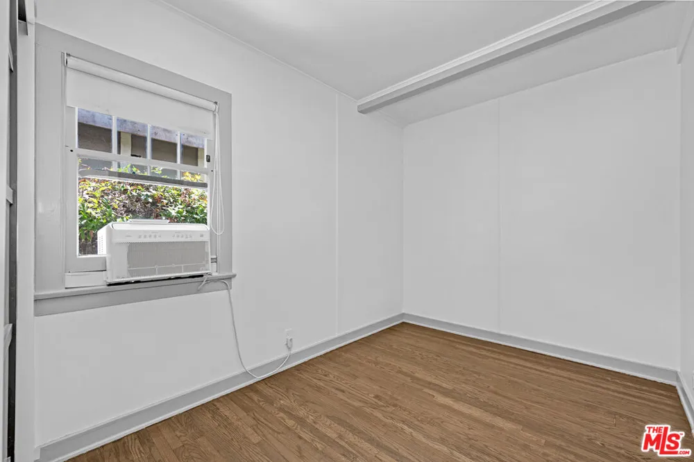 30 Fleet Street Venice, CA 90292