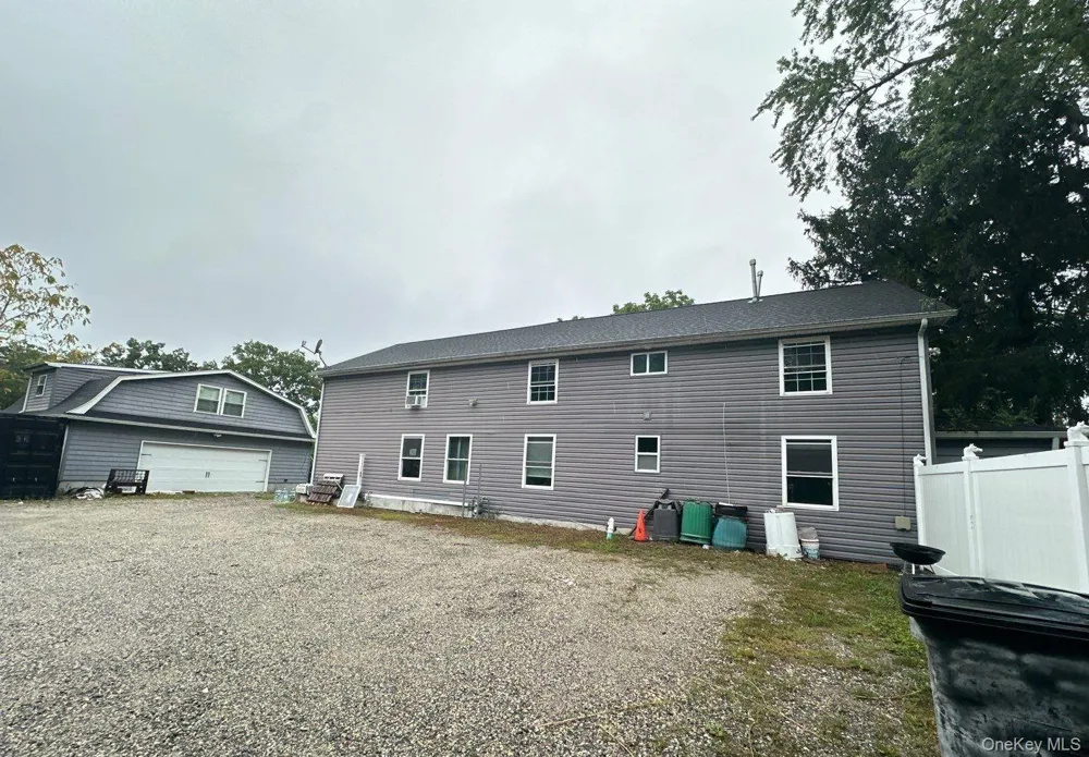 54 Oneill Avenue Bay Shore, NY 11706