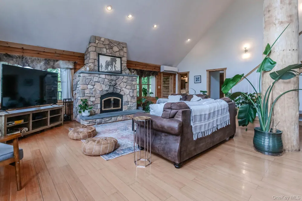 3 Old Cross Road Warwick, NY 10990