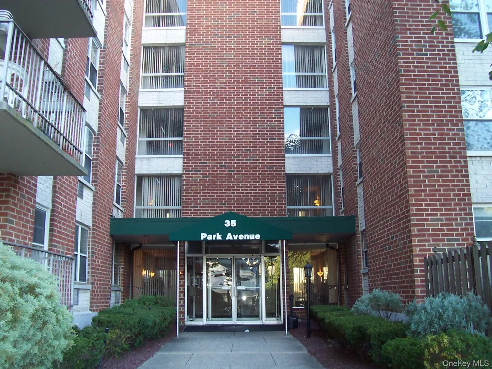 35 Park Avenue #1M Suffern, NY 10901