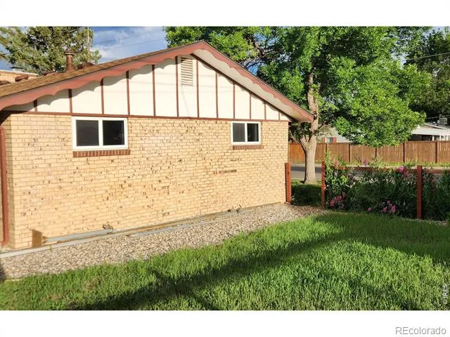 521 W 33rd Street Loveland, CO 80538