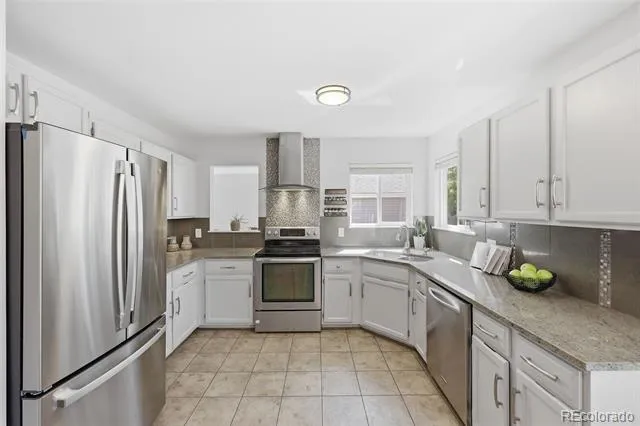 9339 Waterford Court Highlands Ranch, CO 80130