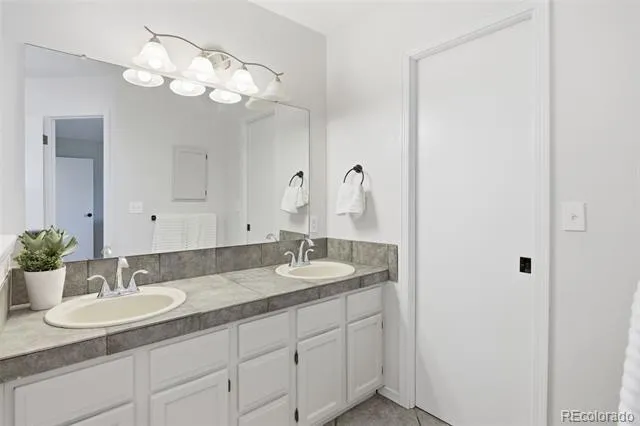 9339 Waterford Court Highlands Ranch, CO 80130