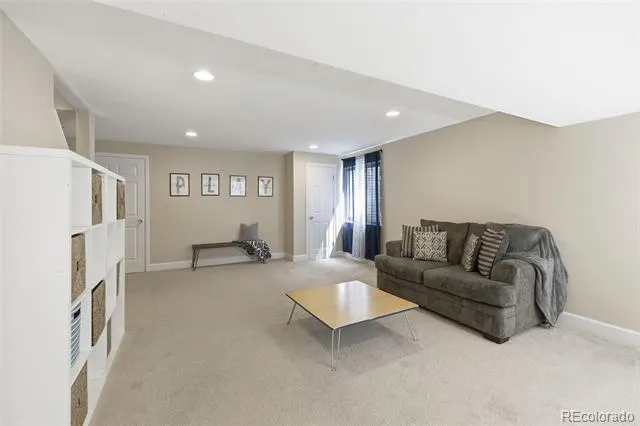 9339 Waterford Court Highlands Ranch, CO 80130
